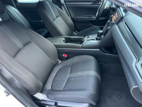 Honda Civic 2016 белый - фото 22