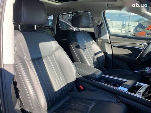 Audi E-Tron 2019 - фото 29