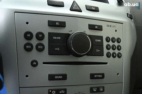 Opel Zafira 2009 - фото 21