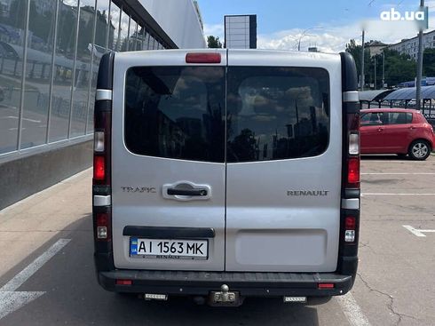 Renault Trafic 2015 - фото 4