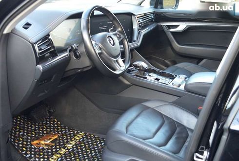 Volkswagen Touareg 2018 - фото 13