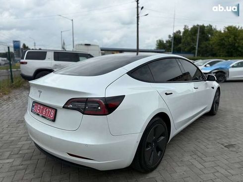 Tesla Model 3 2022 - фото 3