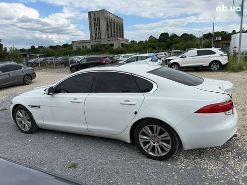 Jaguar XF 2017 - фото 10