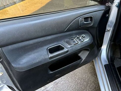 Mitsubishi Lancer 2007 - фото 15