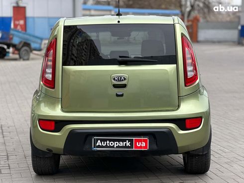 Kia Soul 2012 зеленый - фото 6