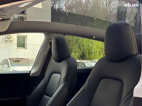 Tesla Model Y 2024 - фото 14