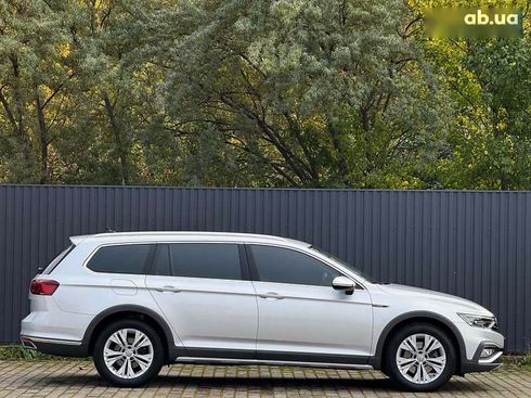 Volkswagen passat alltrack 2020 - фото 3