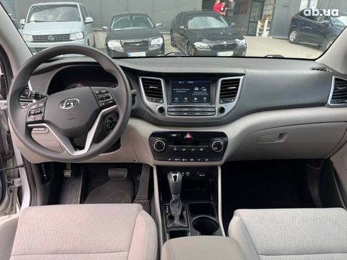 Hyundai Tucson 2017 серый - фото 29