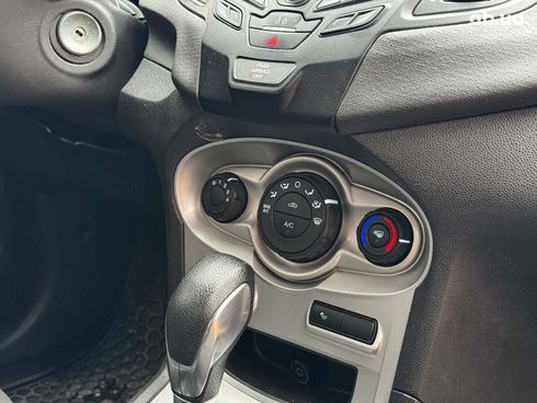 Ford Fiesta 2017 серый - фото 23