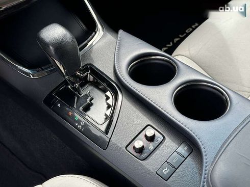 Toyota Avalon 2013 - фото 23