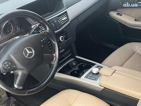 Mercedes-Benz E-Класс 2009 черный - фото 19