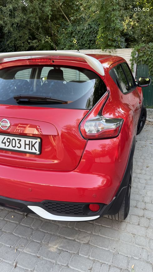 Nissan Juke 2018 красный - фото 3