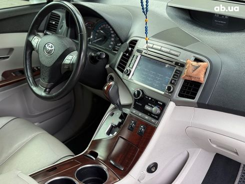 Toyota Venza 2009 белый - фото 22