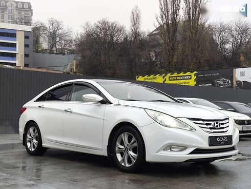 Hyundai Sonata 2010 - фото 3