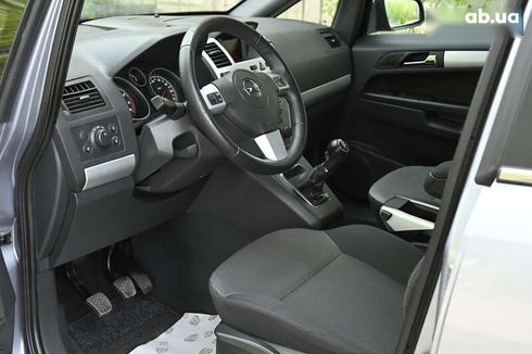 Opel Zafira 2009 - фото 14