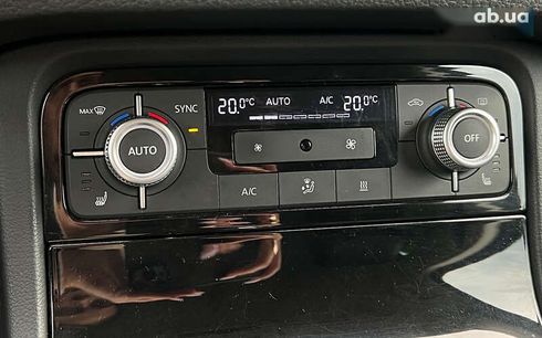 Volkswagen Touareg 2017 - фото 13