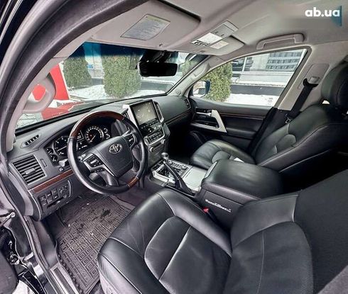 Toyota Land Cruiser 2016 - фото 21
