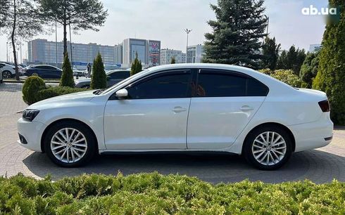 Volkswagen Jetta 2013 - фото 4