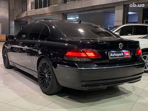 BMW 7 серия 2005 черный - фото 6