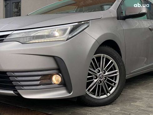 Toyota Corolla 2017 - фото 3