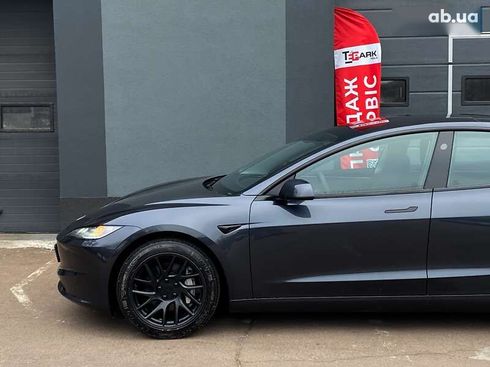 Tesla Model 3 2025 - фото 5