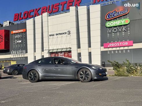 Tesla Model S 2021 - фото 16