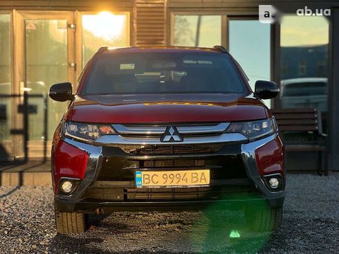 Mitsubishi Outlander 2018 - фото 2