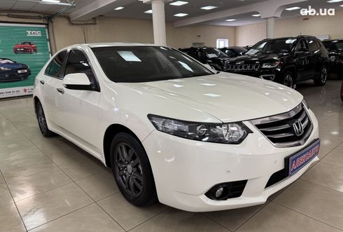Honda Accord 2011 белый - фото 8