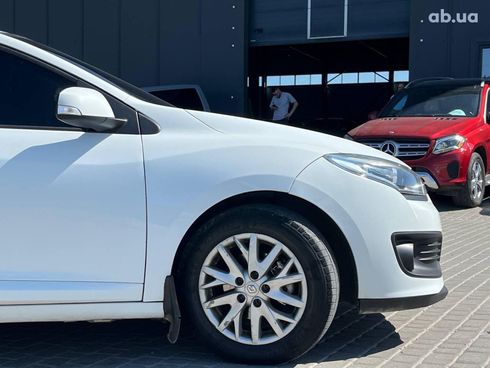 Renault Megane 2014 белый - фото 24