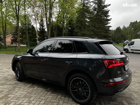 Audi Q5 2018 серый - фото 13