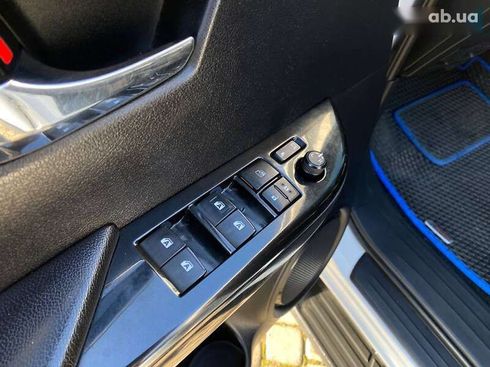 Toyota Hilux 2016 - фото 13