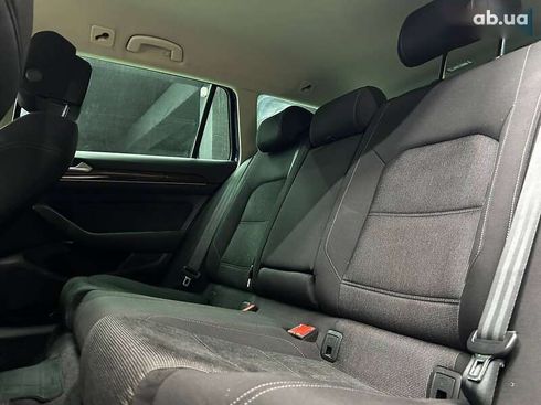 Volkswagen Passat 2015 - фото 15