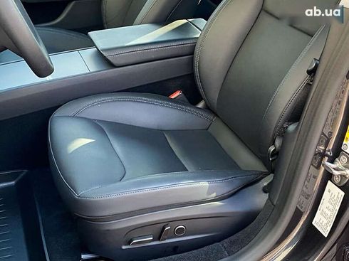 Tesla Model 3 2024 - фото 14