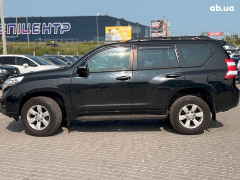 Toyota Land Cruiser Prado 2016 черный - фото 4