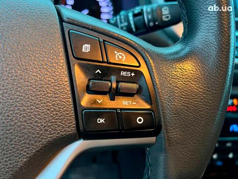 Hyundai Tucson 2017 красный - фото 24