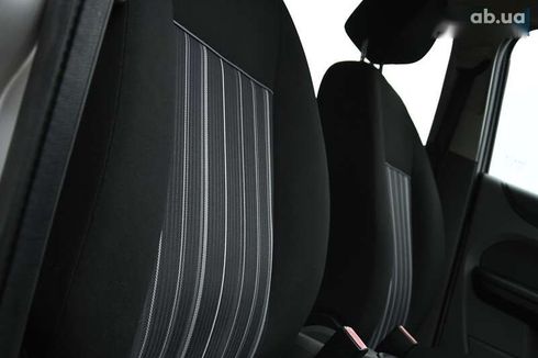 Ford Focus 2009 - фото 26