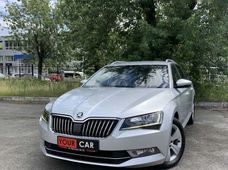 Продаж вживаних Skoda Superb в Києві - купити на Автобазарі