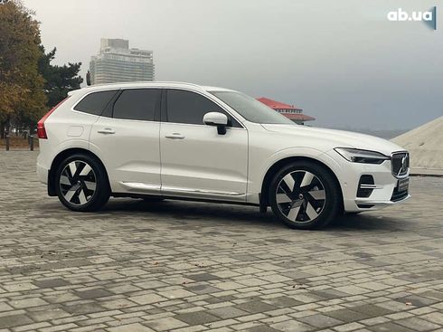 Volvo XC60 2023 - фото 8