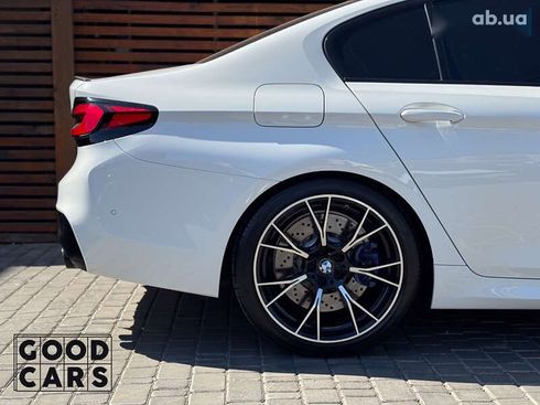 BMW M5 2019 - фото 8