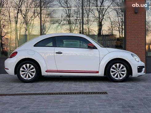 Volkswagen Beetle 2017 - фото 10