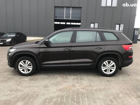 Skoda Kodiaq 2020 коричневый - фото 9