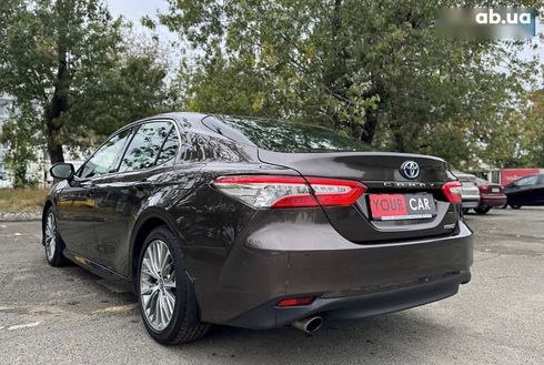 Toyota Camry 2019 - фото 24