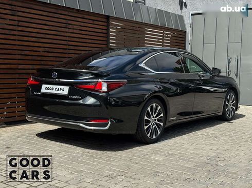 Lexus ES 2019 - фото 8