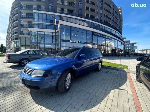 Volkswagen Passat 2000 синий - фото 3
