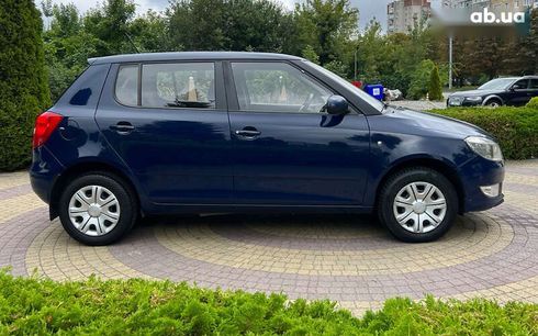 Skoda Fabia 2012 - фото 8
