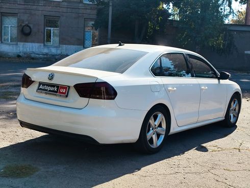 Volkswagen passat b7 2011 белый - фото 8