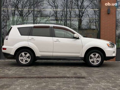 Mitsubishi Outlander 2011 - фото 8