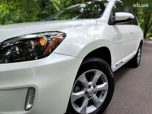 Toyota RAV4 2013 - фото 2