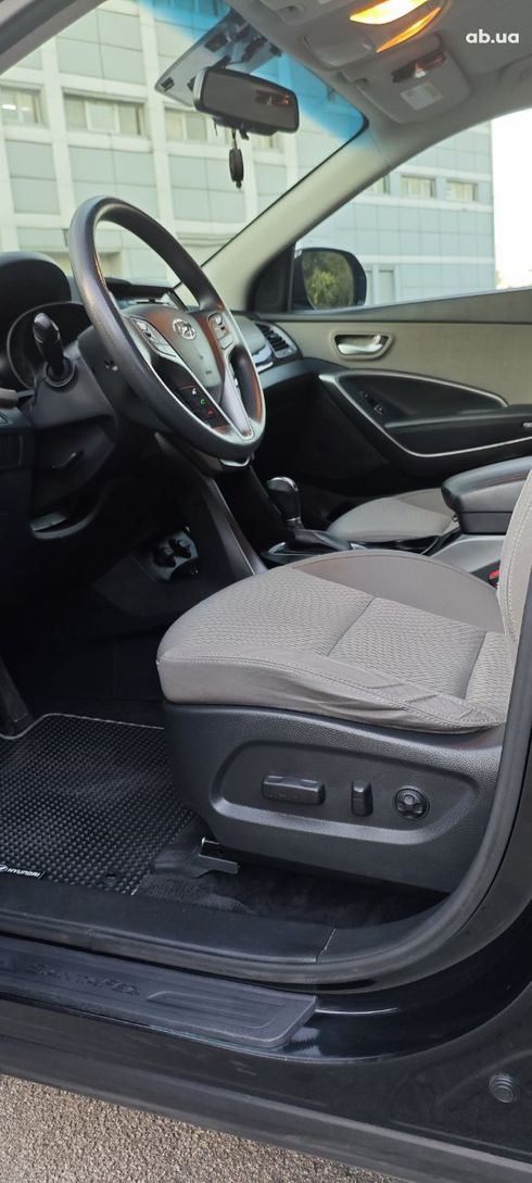 Hyundai Grand Santa Fe 2017 черный - фото 20