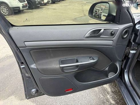 Skoda Octavia 2011 - фото 15